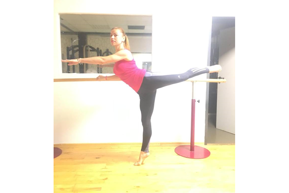 Yogatrainerin, Balletttrainerin, Kursraum, Fitnesskurse, Model