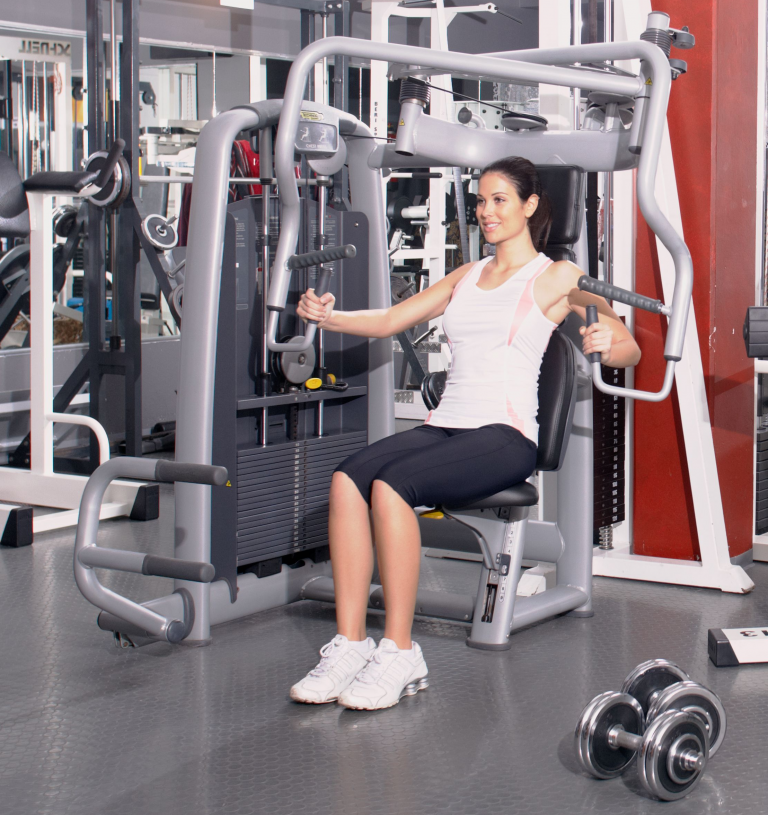 Playmate Giuliana Marino trainiert im Studio21