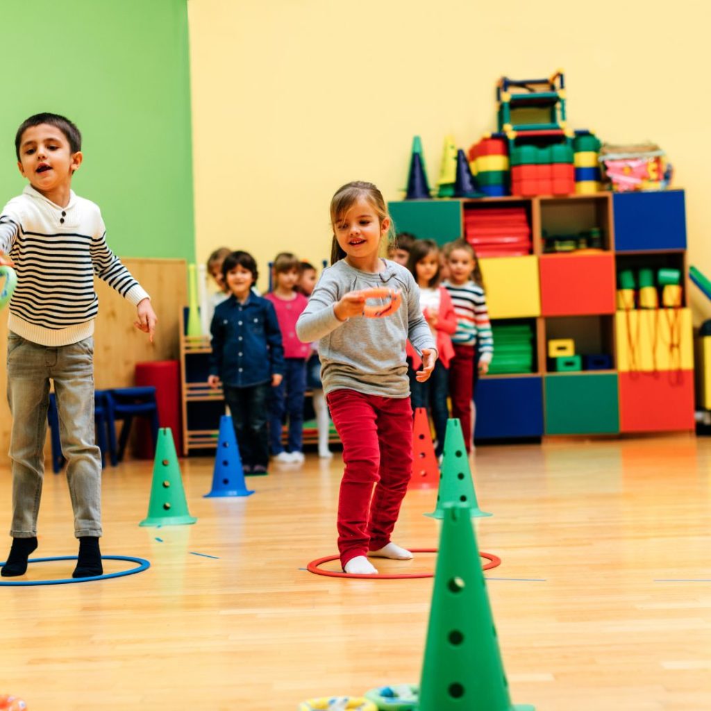 Spiele auf Kindergeburtstag bei Raum mieten im Fitnessstudio